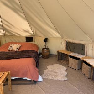 petit camping familiale tentipi